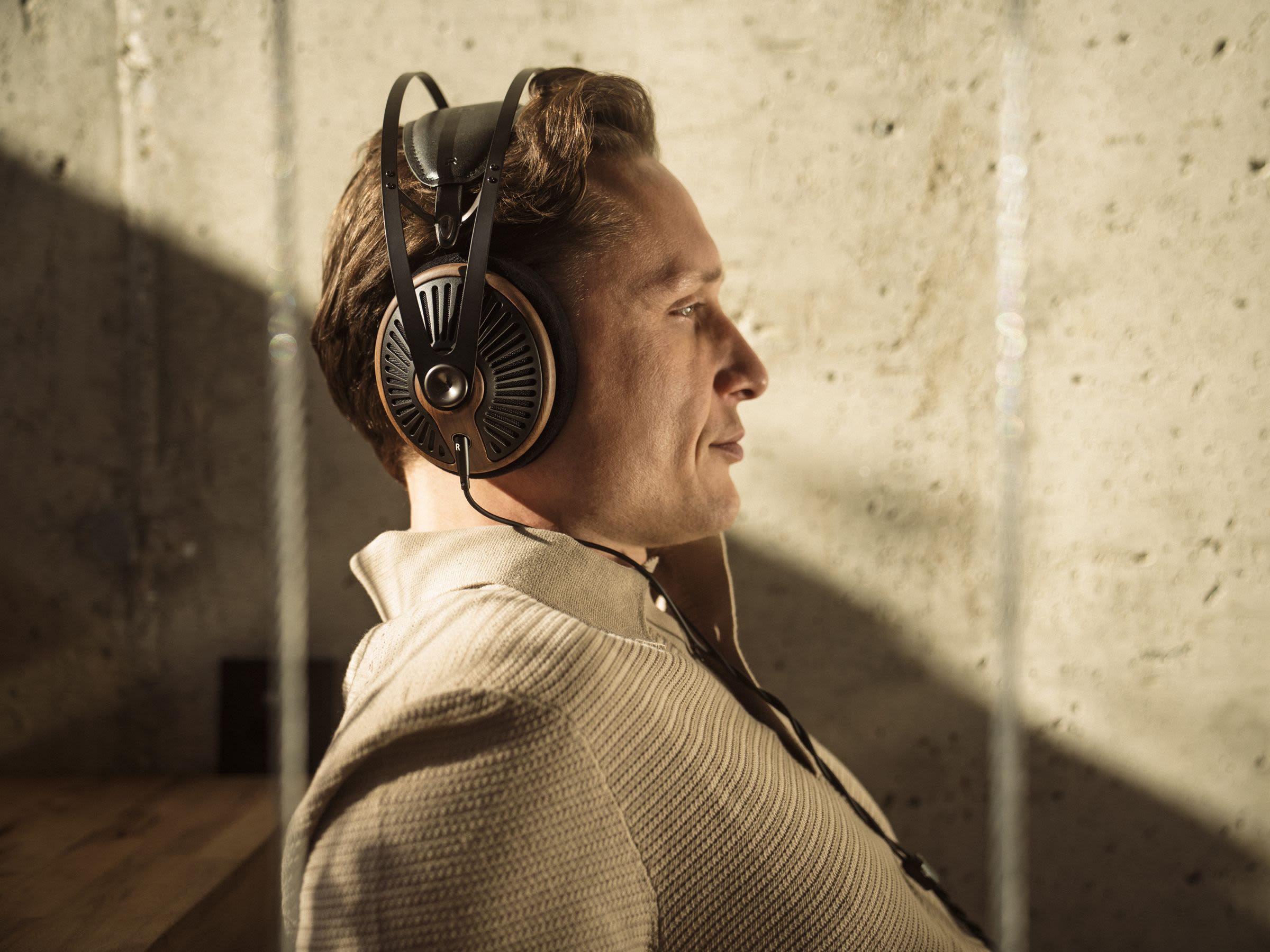 Meze Audio 105 Silva - Over-Ear Headphones – Fillion Électronique