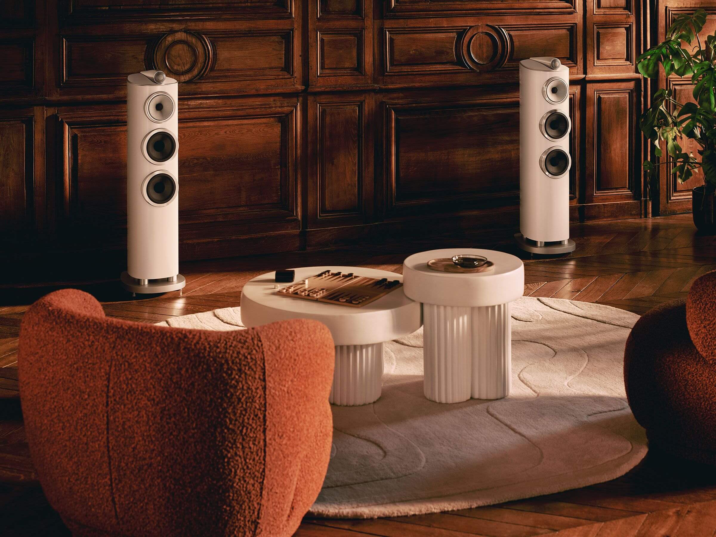 Bowers ＆　Wilkiris　CMB Bowers & Wilkins 804 D5 (Pair) - FLOORSTANDING SPEAKERS – Fillion