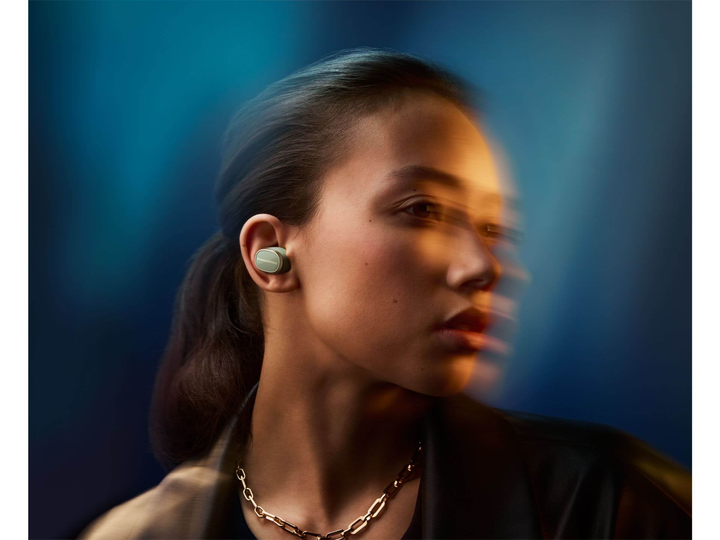 Bowers & Wilkins Pi8 - IN-EAR HEADPHONES – Fillion Électronique