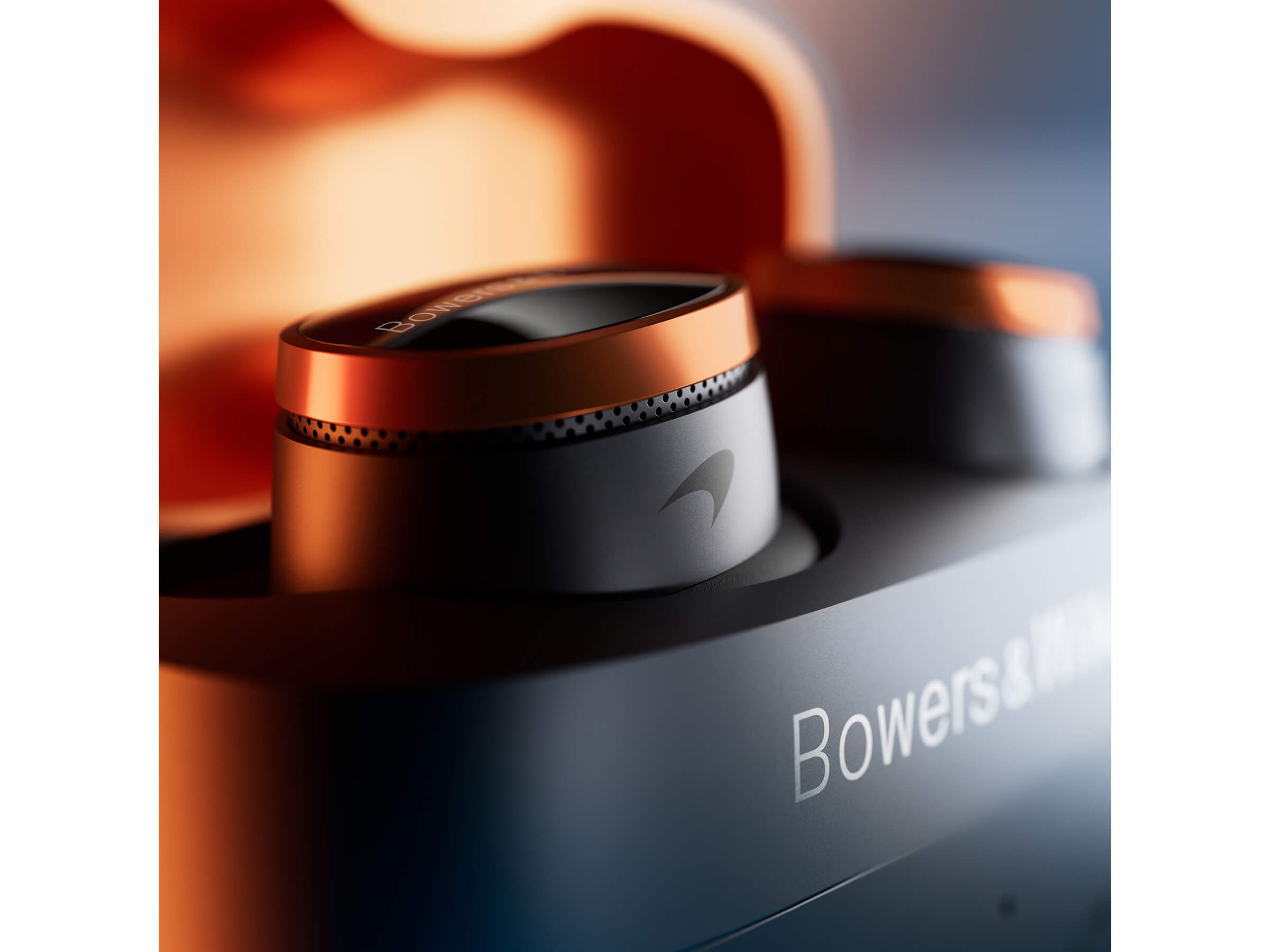 Bowers & Wilkins Pi8 - IN-EAR HEADPHONES – Fillion Électronique