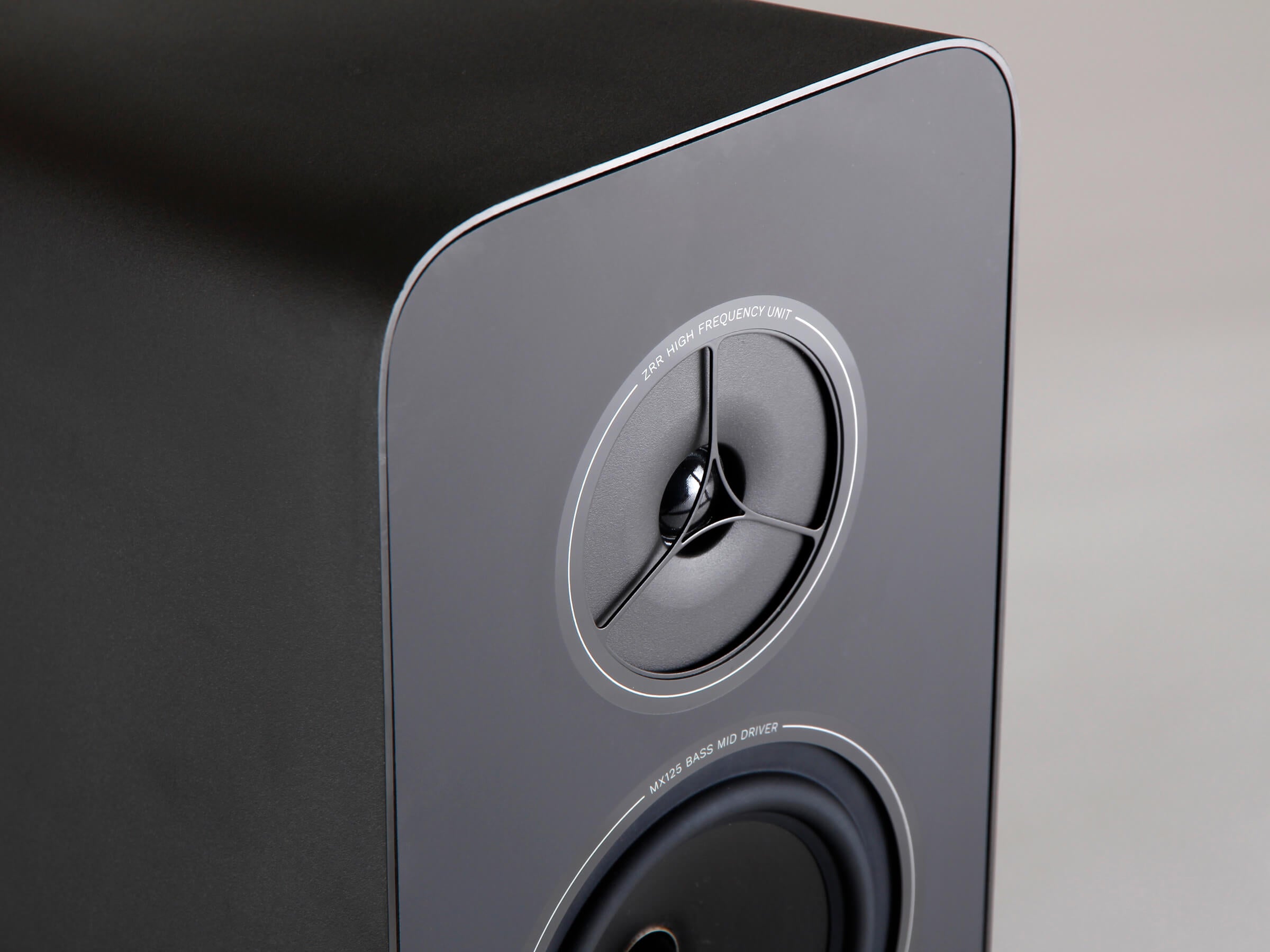 Rega Kyte - Bookshelf Speakers – Fillion Électronique
